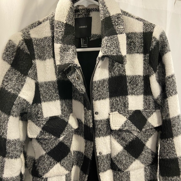 Forever 21 buffalo plaid coat, SZ L - Picture 2 of 6